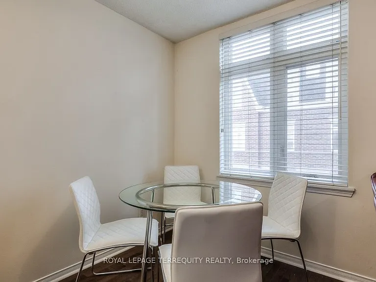 100 Redpath Ave #16 — Photo 5