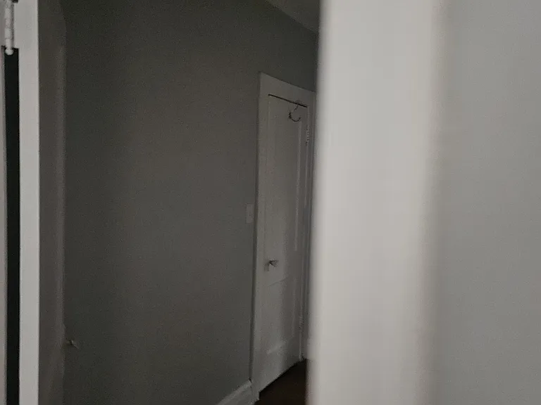 10918 S Vernon Ave — Photo 18