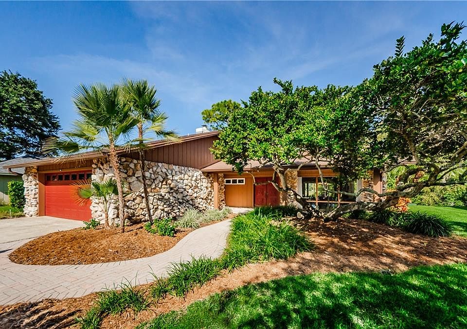 1st image of 340 Cypress Creek Cir