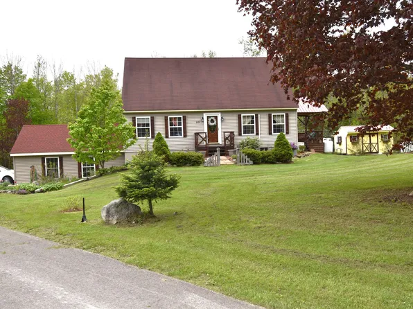 89 Ballard Road, Saint Albans, ME 04971