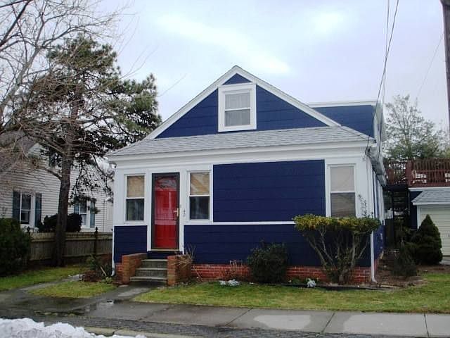 1st image of 42 Bayonne Pl