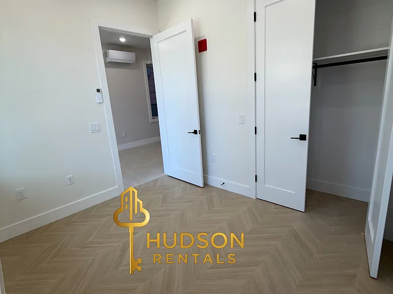 40 Lembeck Ave #102 — Photo 5