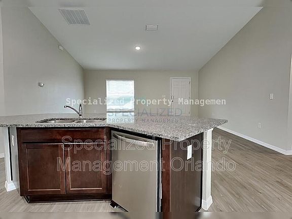 4th image of 8542 N Spartan Dr