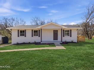 2241 Woods Smith Rd, Knoxville, TN 37921