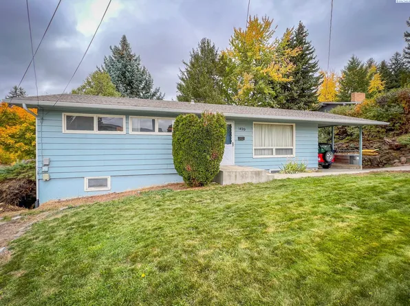 1420 NE Upper Dr, Pullman, WA 99163