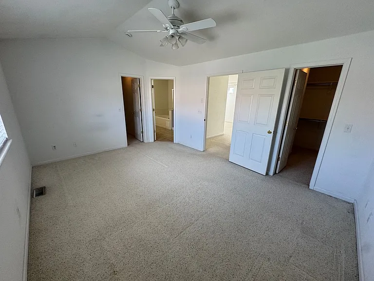 4505 S Auckland Ct — Photo 14