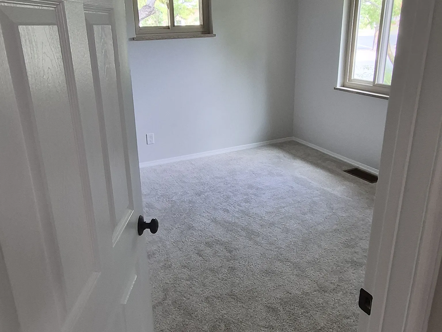 3 bed, 1896 sqft, $2,750 — Photo 3