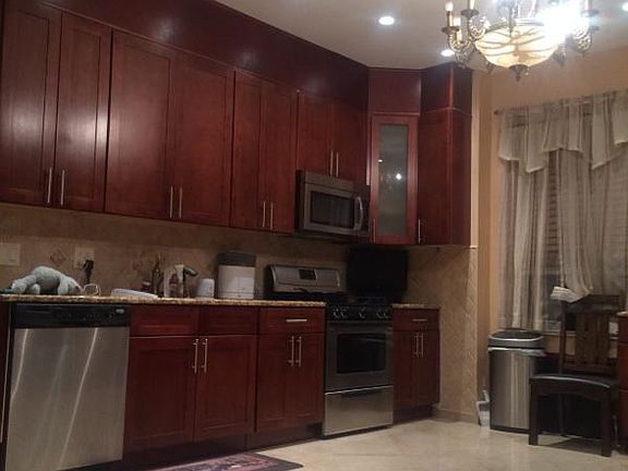 2nd image of 2022 E 15th St #1