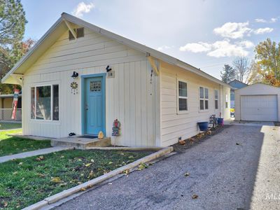 18 E 2nd St, Middleton, ID, 83644