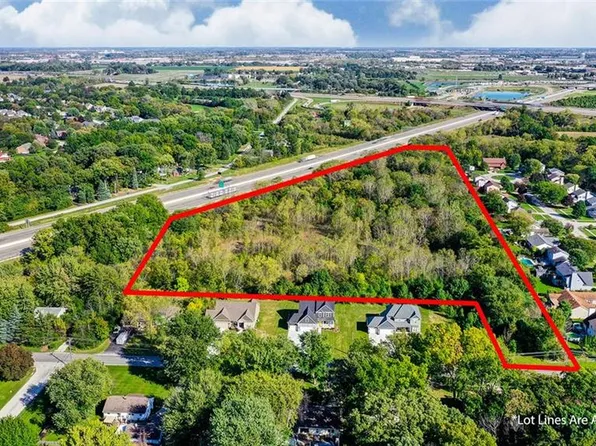 28926 Simmons Rd, Perrysburg, OH 43551