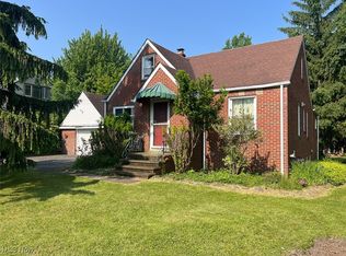 164 Richmond Rd, Richmond Heights, OH 44143