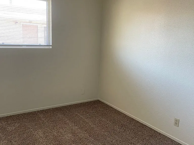 3265 Silver St — Photo 8