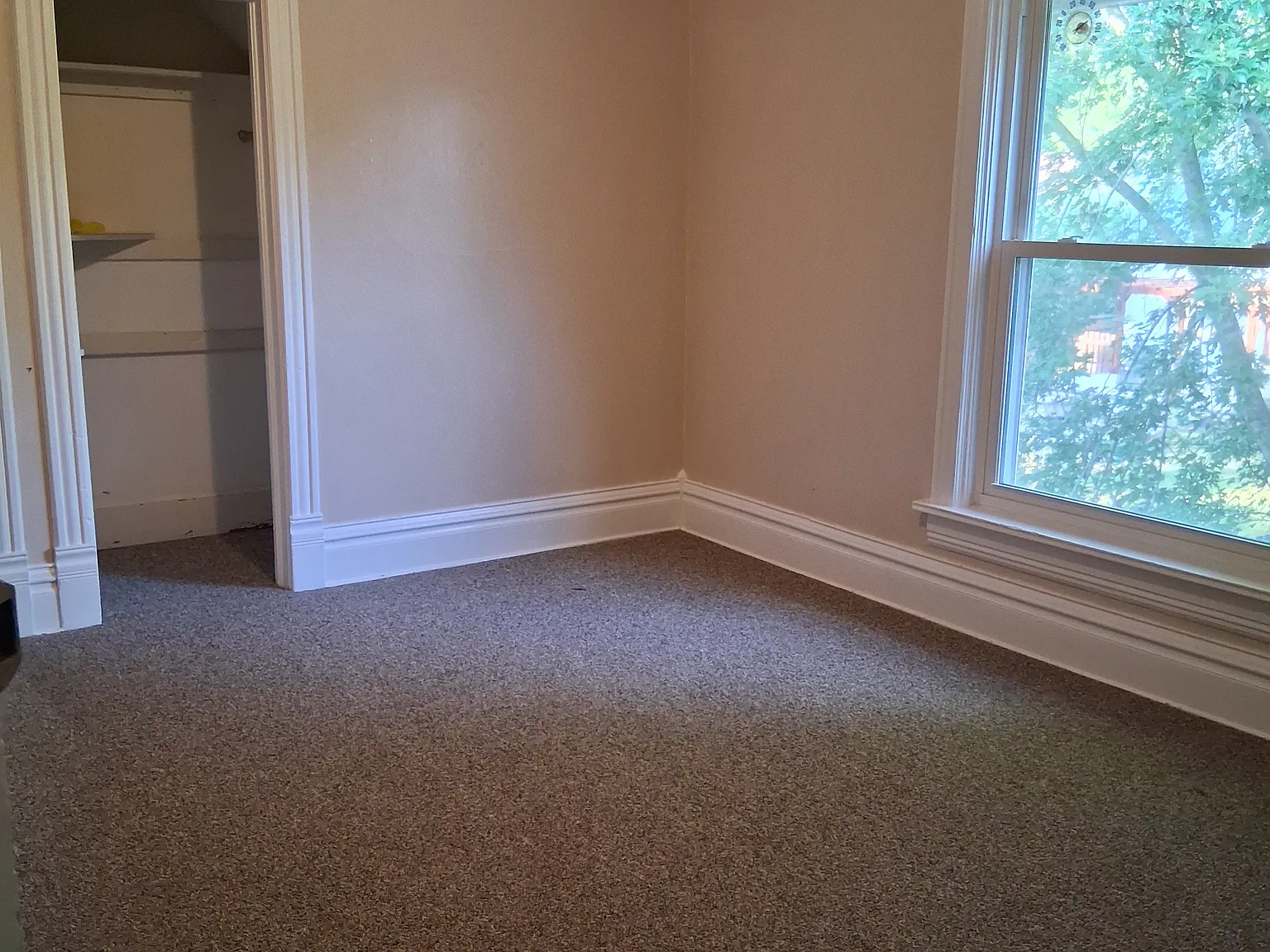 2 bed, 1964 sqft, $1,500 — Photo 3