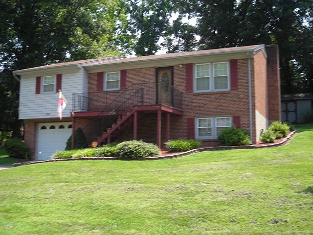 1st image of 143 Graymont Pl