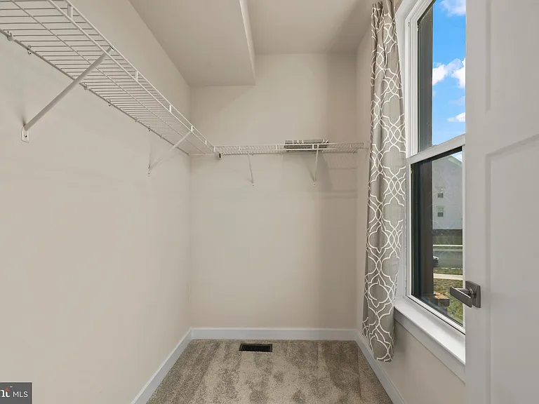 1733 Dunnington Pl — Photo 16