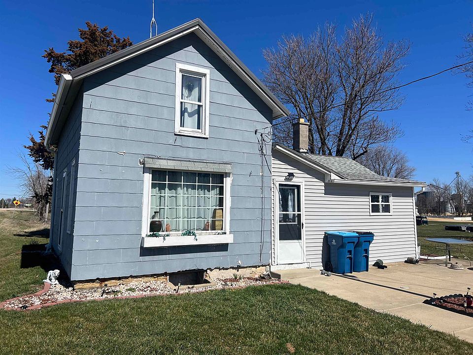 15731 Shannon Rte, Shannon, IL 61078 | Zillow