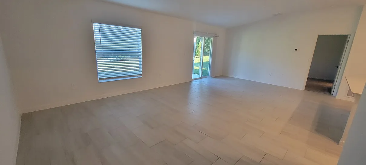3 bed, 1555 sqft, $2,350 — Photo 3