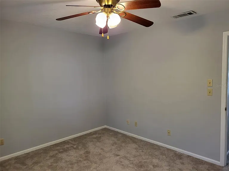 3727 SW 28th Ter #2 — Photo 10