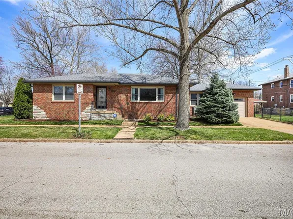 4027 Dover Pl, Saint Louis, MO 63116
