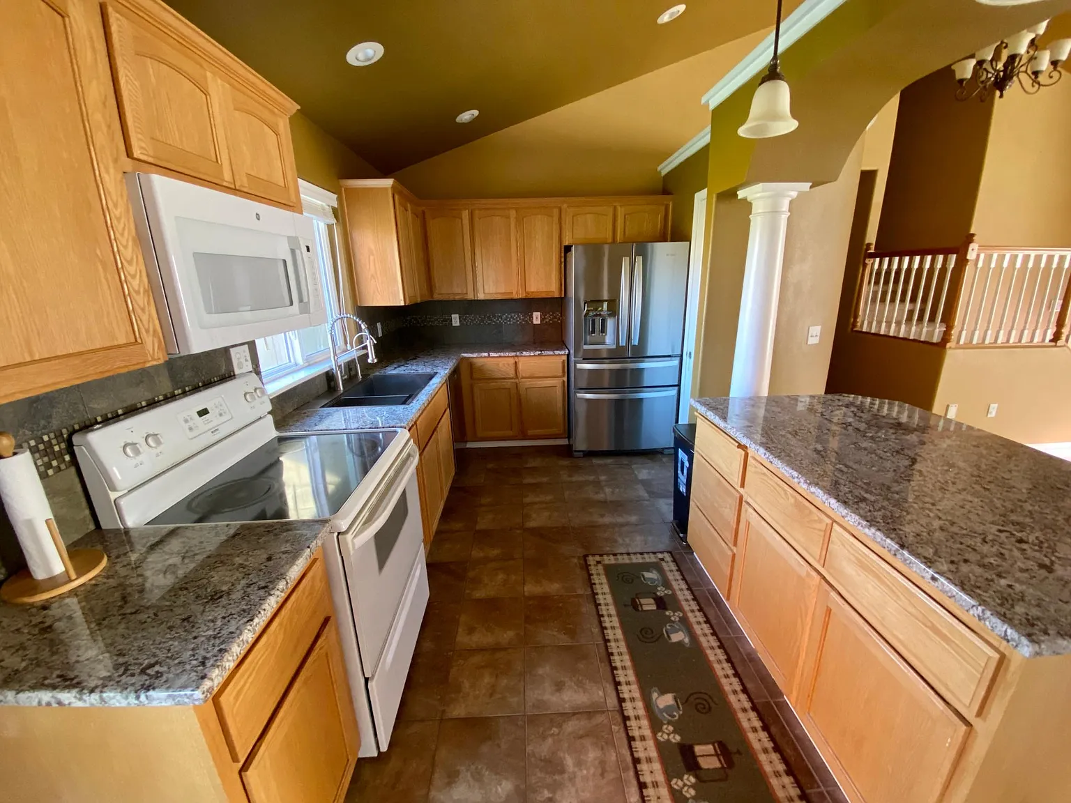 1185 Tomich Ave — Photo 3