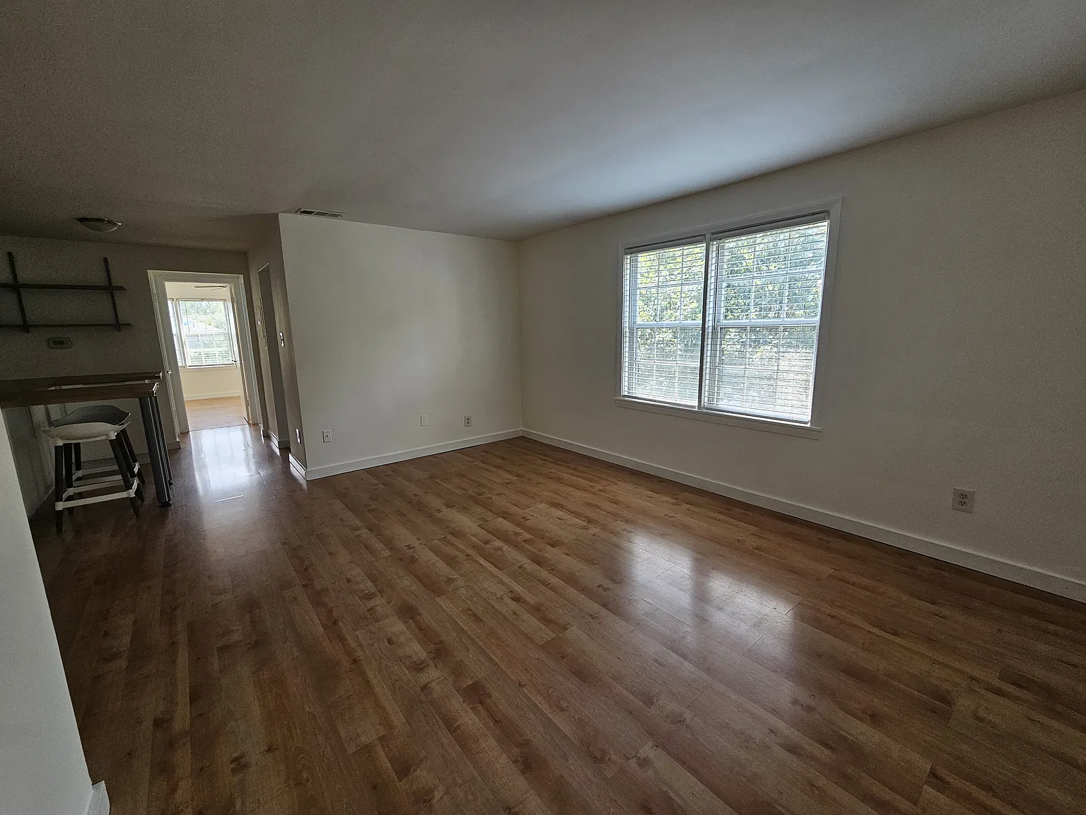 1 bed, 596 sqft, $1,800 — Photo 1