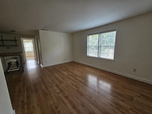 814 S Arlington Mill Dr APT 302, Arlington, VA 22204