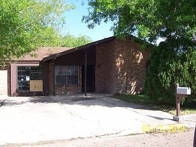 1st image of 864 John Ave