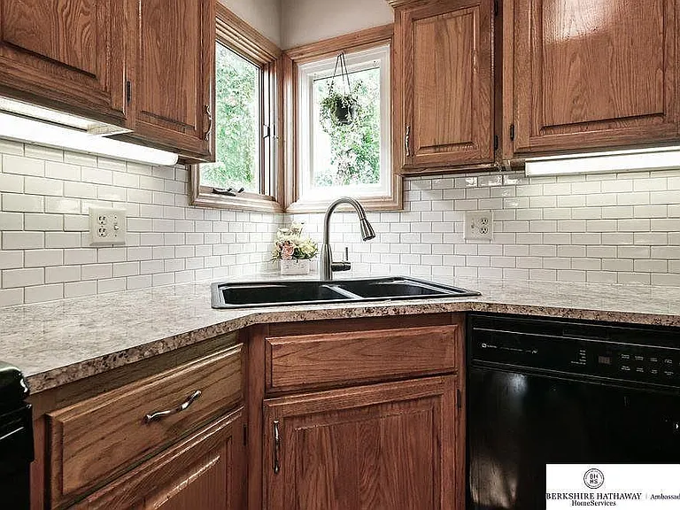 13442 Sherwood Ave — Photo 26