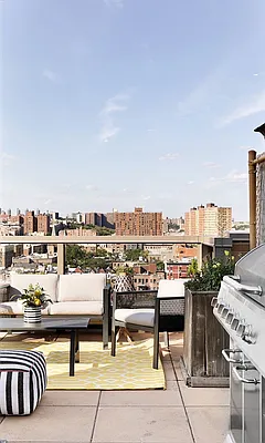 Sold by Compass | media 3