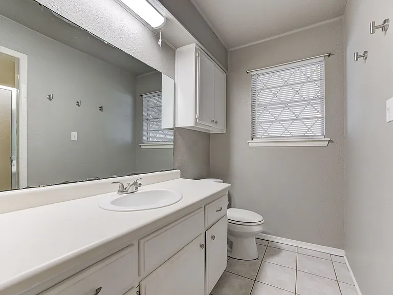2287 Houston Ave — Photo 24