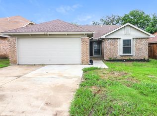 2321 Clareton Dr, Arlington, TX 76018