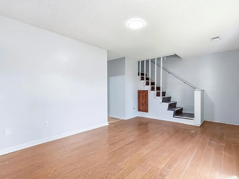 1803-1835 Cedar Heights Dr — Photo 3