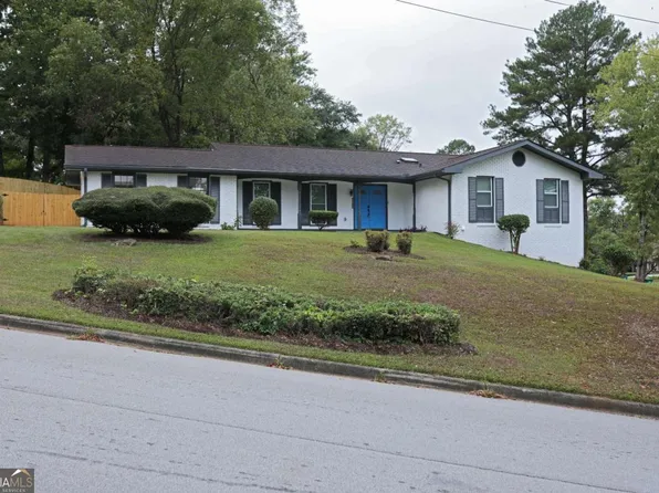 2165 Sterling Ridge Rd, Decatur, GA 30032