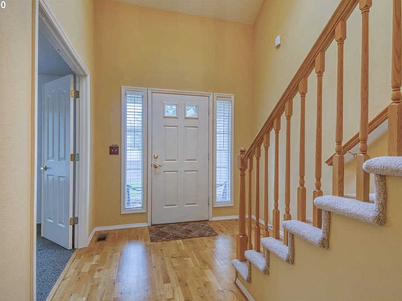 4th image of 17002 SE 28th St