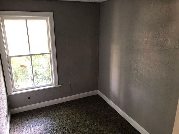 Smaller second bedroom