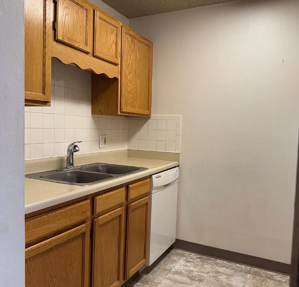 3161 Madison Ave — Photo 3