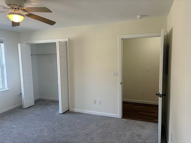 4 Commonwealth Dr — Photo 69