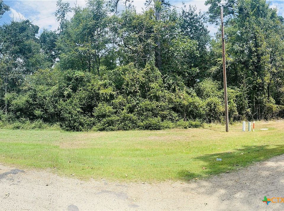 1st image of Mistletoe Rd