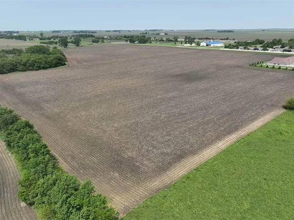 Arbor Dr, Decatur, IL 62526