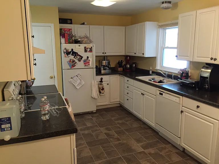 543 Locust St — Photo 15