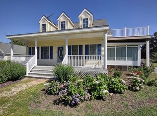 141 Wayne Cir, White Stone, VA 22578