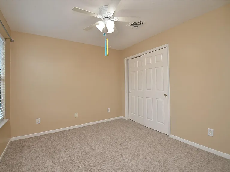 2911 Meadowglen Cv — Photo 26