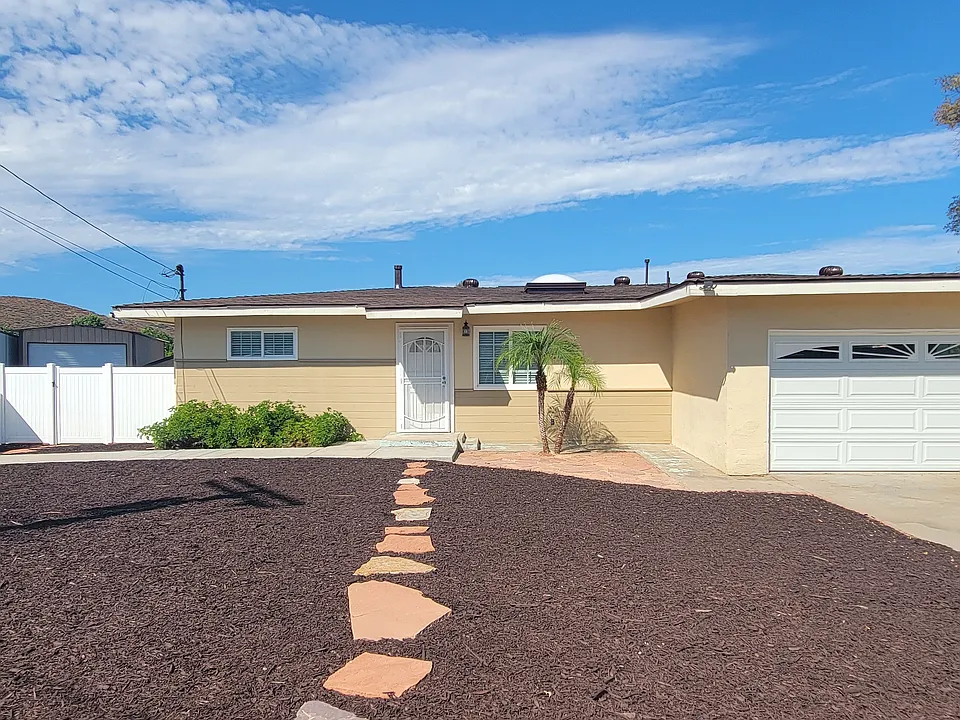 9738 Sherm Cir