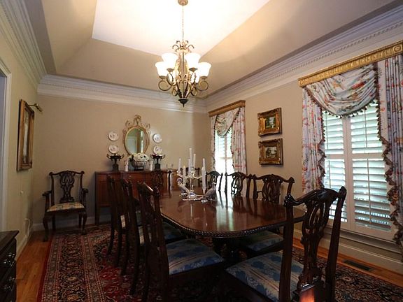 4th image of 103 Winchester Ct