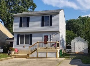1211 Holly Ave, Shady Side, MD 20764
