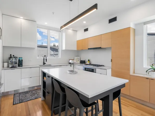 3 Dorchester St #3J, South Boston, MA 02127