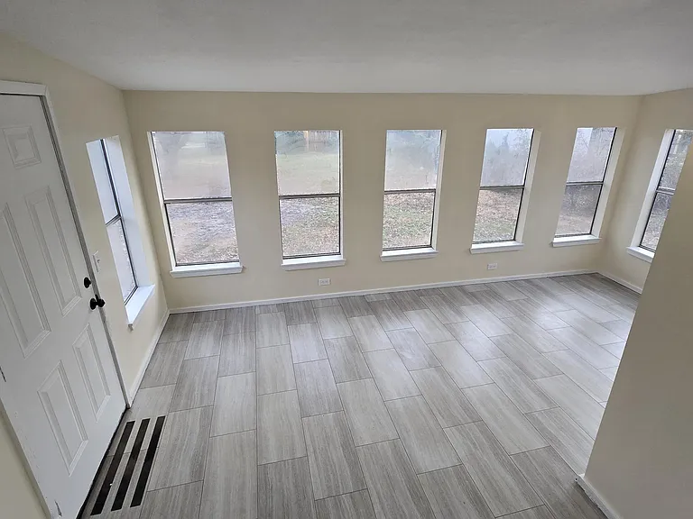 1472 E Berkeley St — Photo 16