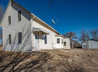 1654 Charles Ave, Lawton, IA 51030