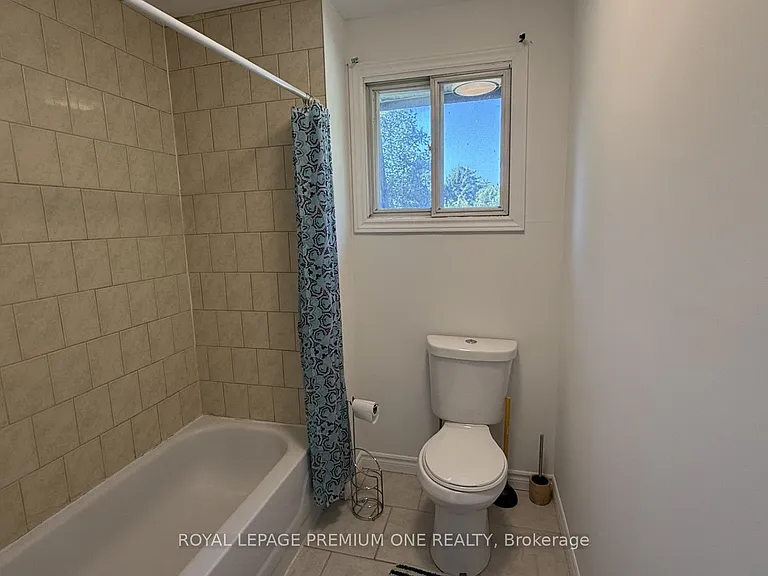 512 Mosley St #WHOLE HOUSE — Photo 10