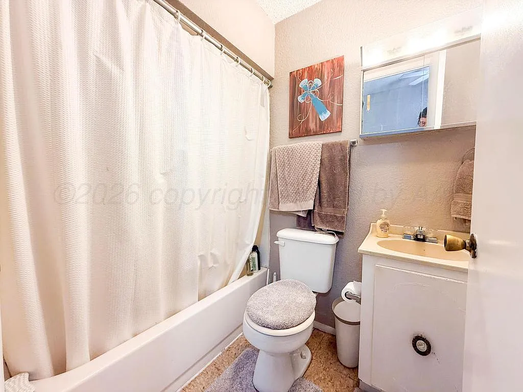 1 bed, $2,500 — Photo 4